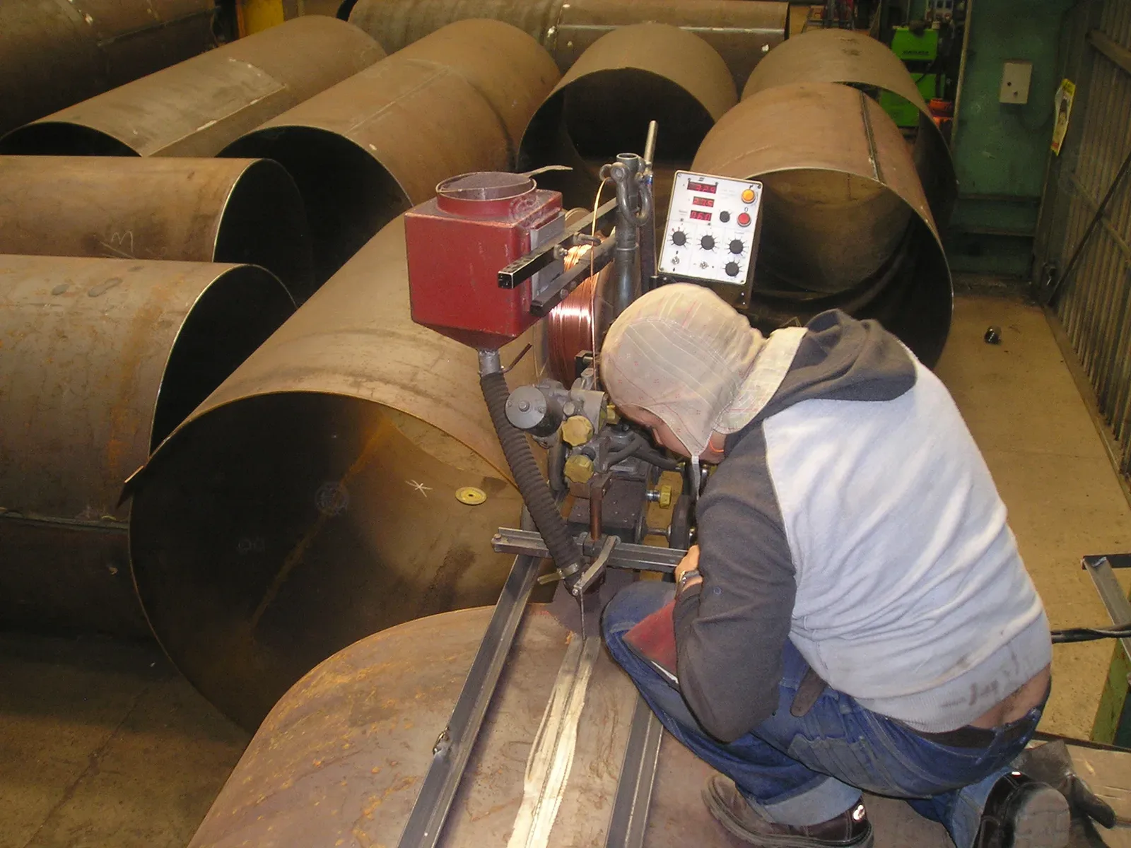 Fabricación de virolas en nave industrial para C.H. Peuchén